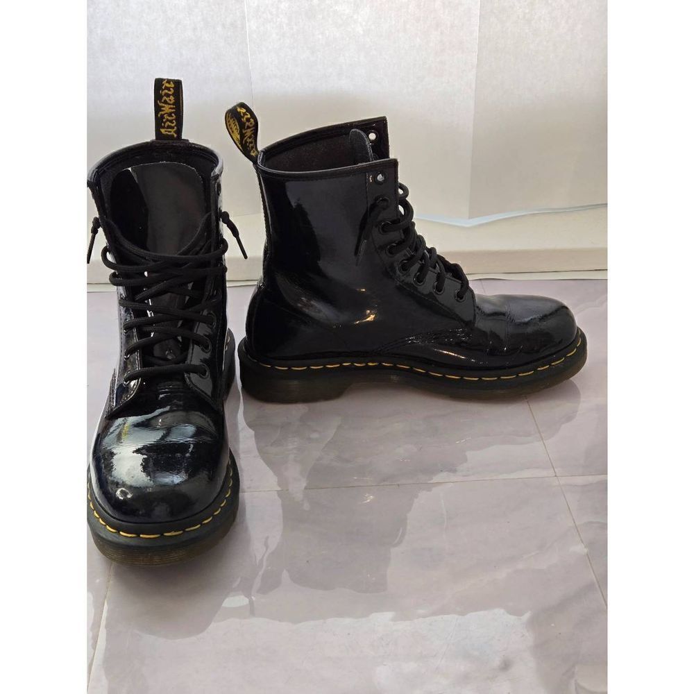 Dr. Martens 1460 Womens Size 8 Black Air Wait Patent Leather Boot - Picture 6 of 9